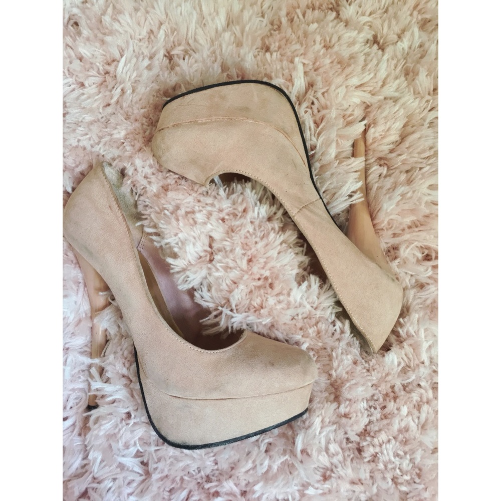 Charlotte Russ Platform Heels 👠